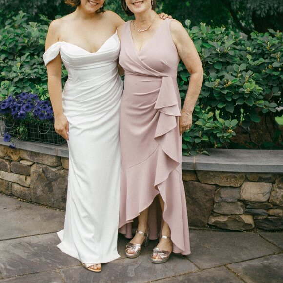 Jane Hill- Huntleigh Wedding Dress Size 13 - Picture 12 of 13